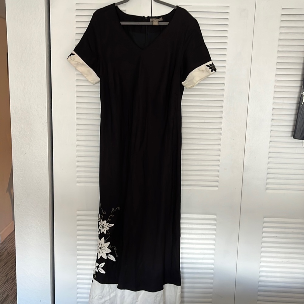 KENAR WOMAN. Dress